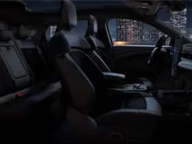 Ford Mustang Mach-E thumbnail 10