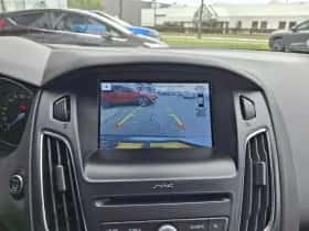 Ford Focus thumbnail 16