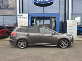 Ford Focus thumbnail 4