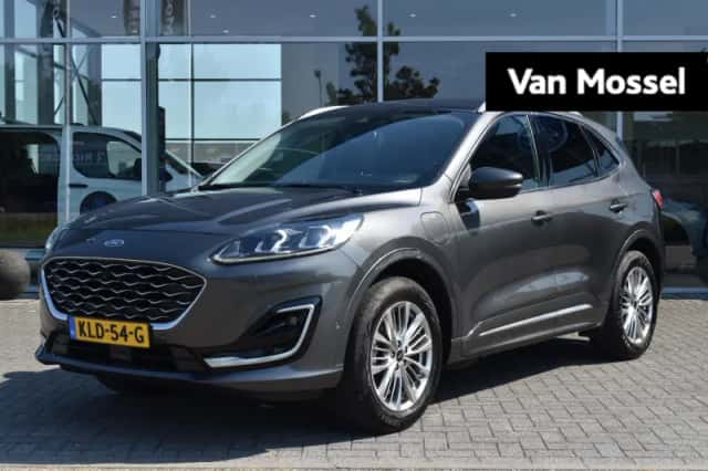 Ford Kuga (2022) thumbnail 1