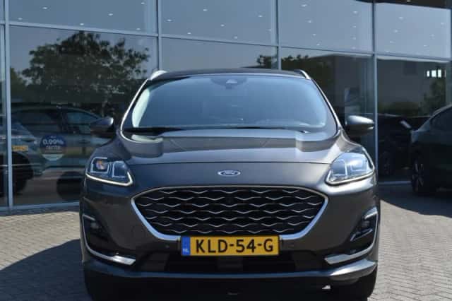 Ford Kuga (2022) thumbnail 2