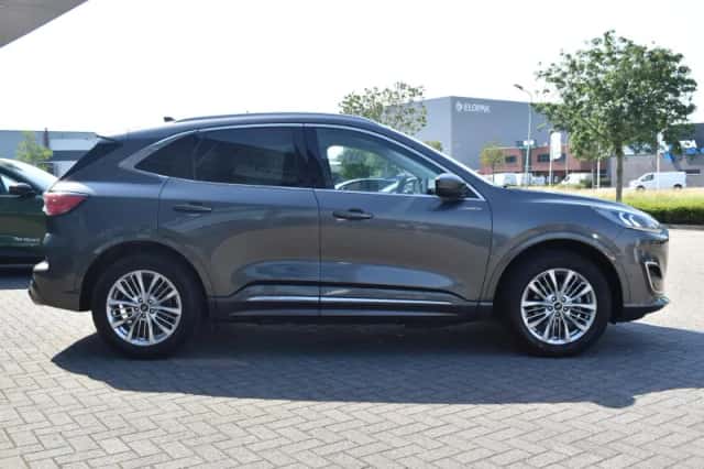 Ford Kuga (2022) thumbnail 4