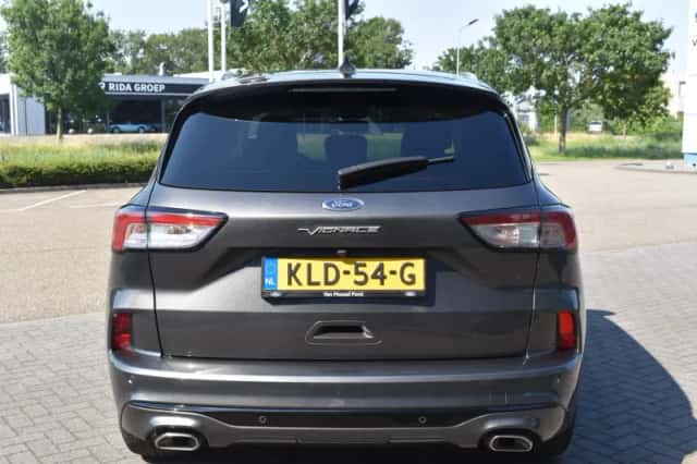 Ford Kuga (2022) thumbnail 6