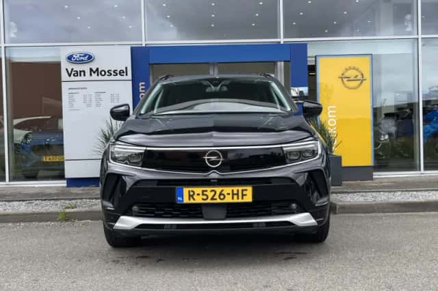 Opel Grandland (2022) thumbnail 2
