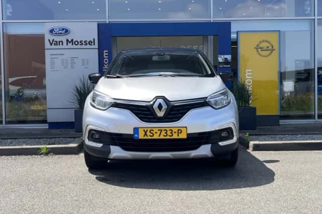 Renault Captur (2018) thumbnail 2