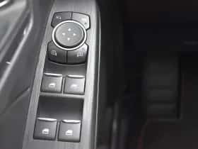 Ford Kuga thumbnail 12