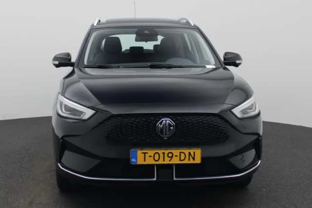 MG ZS EV (2023) thumbnail 3