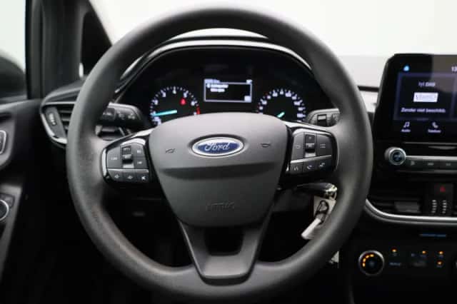 Ford Fiesta (2021) thumbnail 7