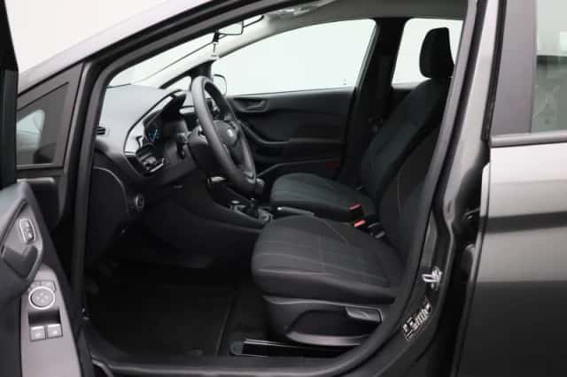 Ford Fiesta (2021) thumbnail 9