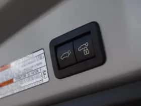 Toyota Corolla thumbnail 11