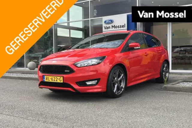 Ford Focus (2018) thumbnail 1