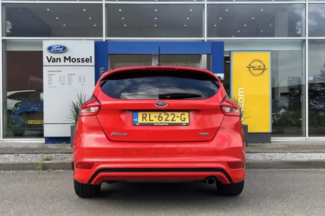 Ford Focus (2018) thumbnail 6