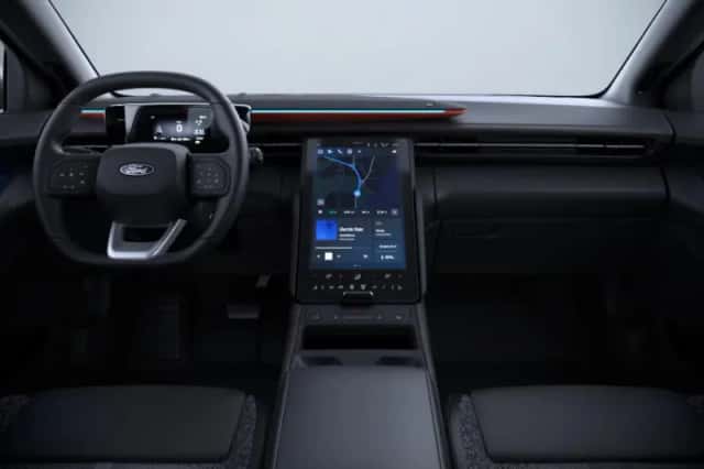 Ford Explorer (2026) thumbnail 5
