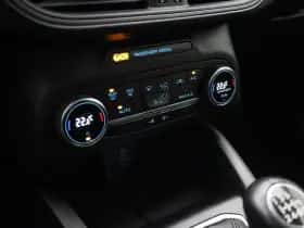 Ford Focus thumbnail 16