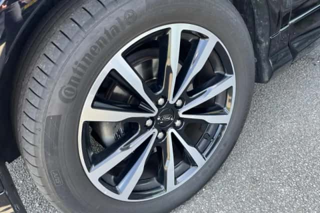 Ford Kuga (2017) thumbnail 11