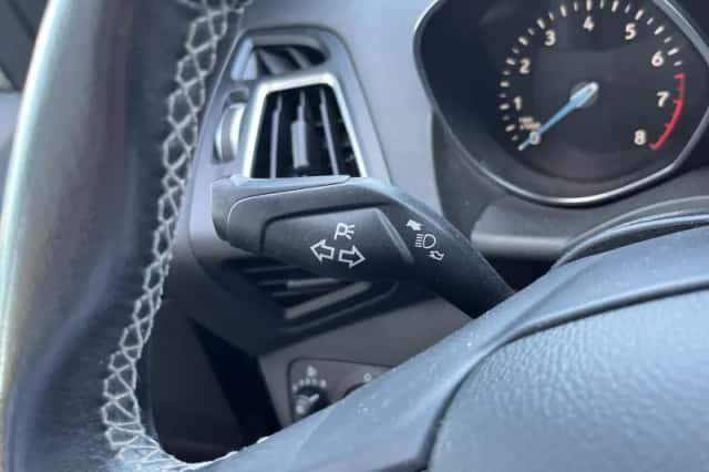 Ford Kuga (2017) thumbnail 19