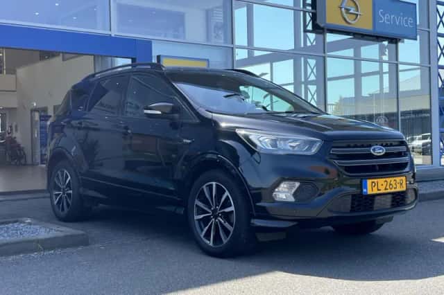 Ford Kuga (2017) thumbnail 3