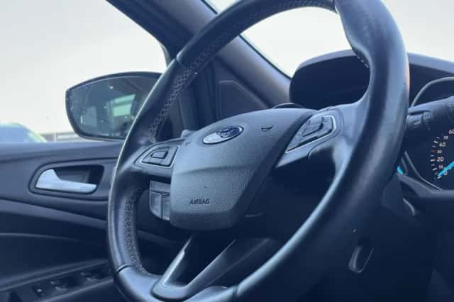 Ford Kuga (2017) thumbnail 21