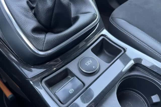 Ford Kuga (2017) thumbnail 35