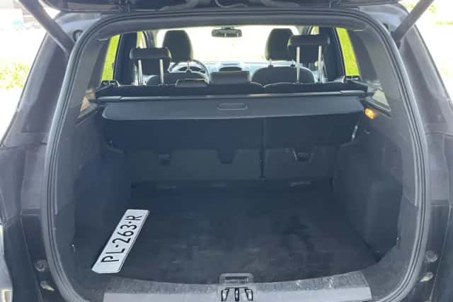 Ford Kuga (2017) thumbnail 6