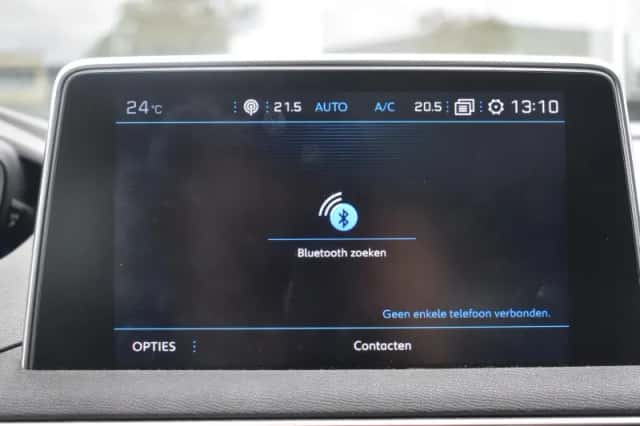 Peugeot 5008 (2018) thumbnail 37