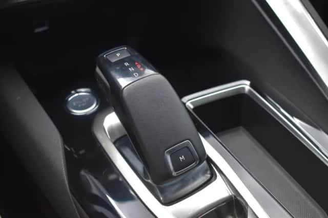 Peugeot 5008 (2018) thumbnail 47