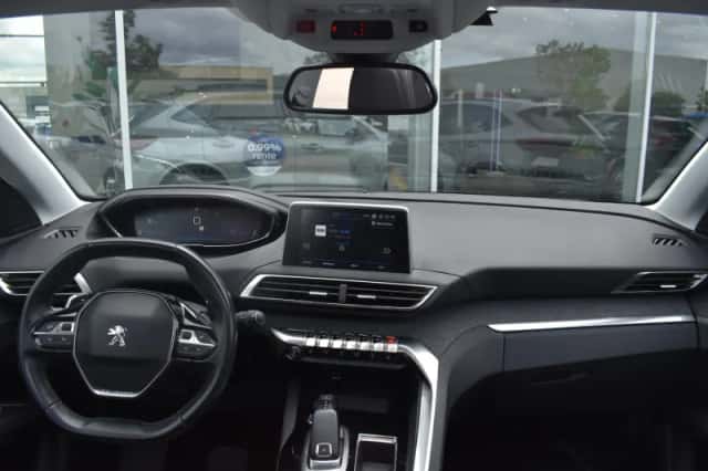 Peugeot 5008 (2018) thumbnail 59