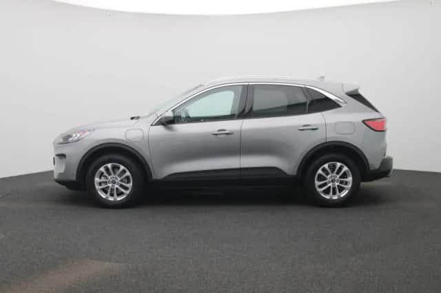 Ford Kuga (2023) thumbnail 4