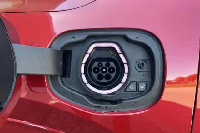 Ford Kuga (2022) thumbnail 17