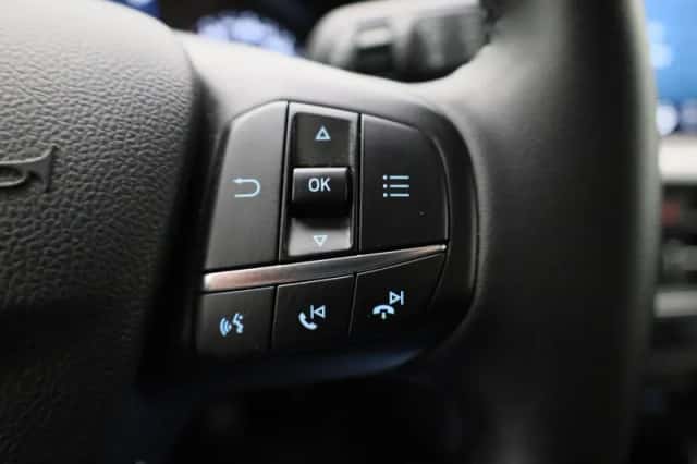 Ford Focus (2023) thumbnail 12