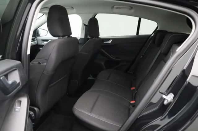 Ford Focus (2023) thumbnail 22