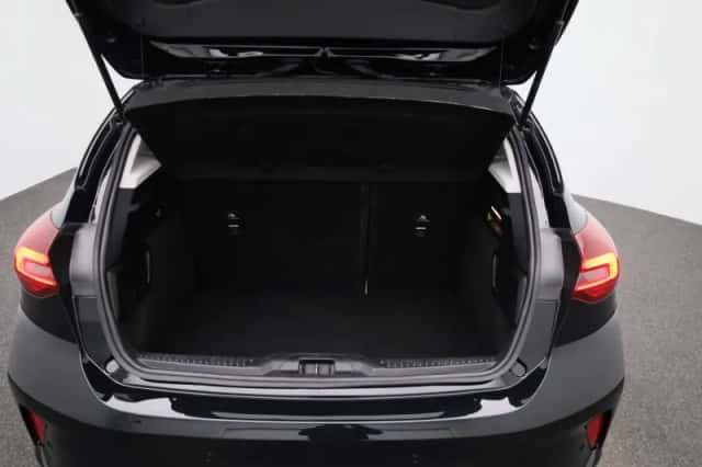 Ford Focus (2023) thumbnail 23