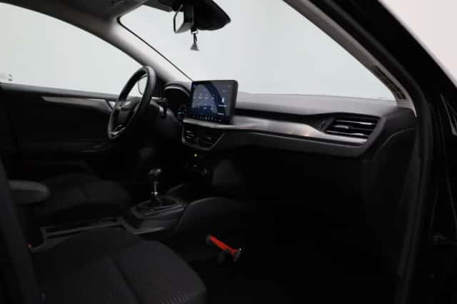 Ford Focus (2023) thumbnail 28