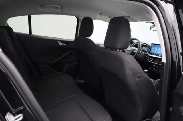 Ford Focus (2023) thumbnail 29