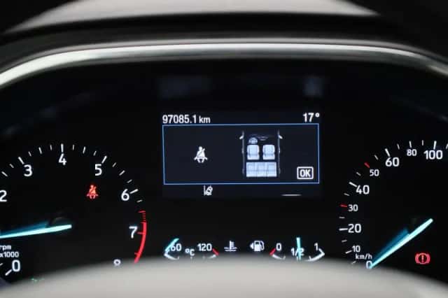 Ford Focus (2023) thumbnail 8