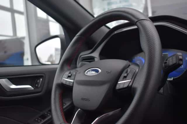 Ford Kuga (2021) thumbnail 29