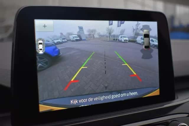 Ford Kuga (2021) thumbnail 37