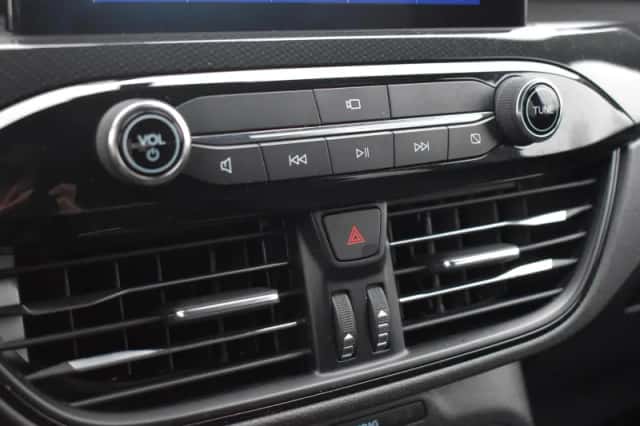 Ford Kuga (2021) thumbnail 40