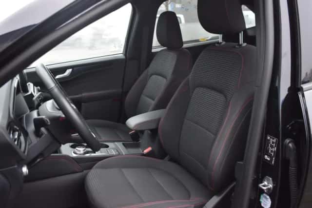 Ford Kuga (2021) thumbnail 50
