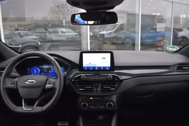 Ford Kuga (2021) thumbnail 54