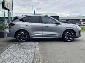 Ford Kuga thumbnail 4