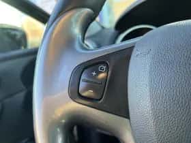 Renault Clio thumbnail 19