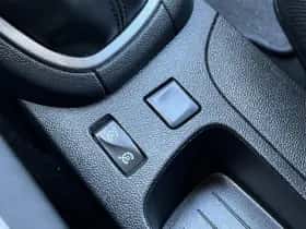 Renault Clio thumbnail 36
