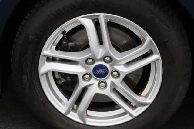Ford Focus (2021) thumbnail 12