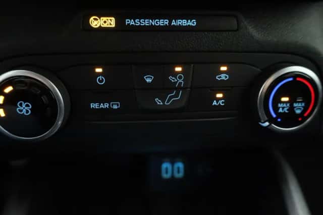 Ford Focus (2021) thumbnail 18