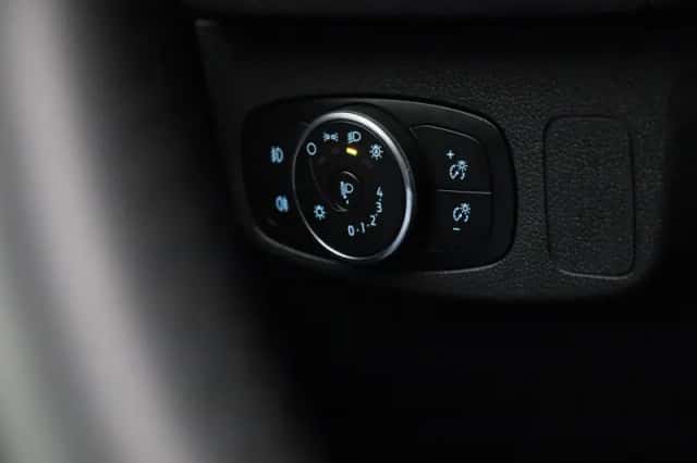 Ford Focus (2021) thumbnail 22