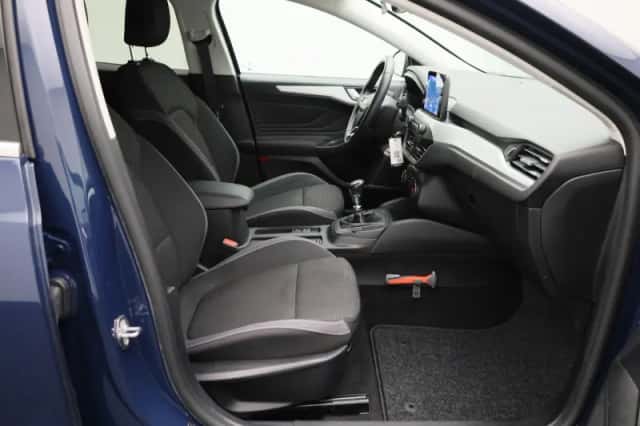 Ford Focus (2021) thumbnail 28