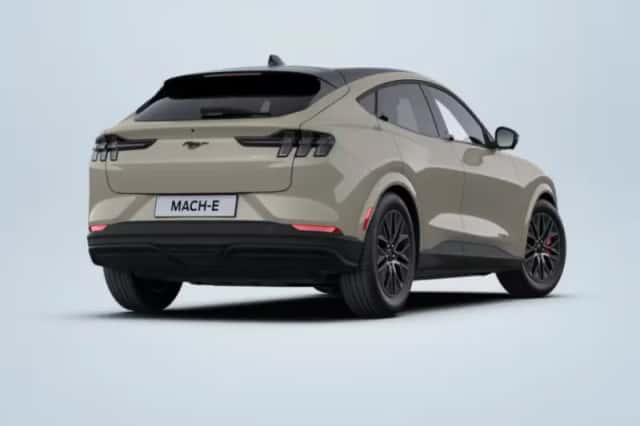 Ford Mustang Mach-E (2026) thumbnail 4