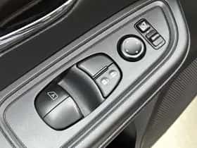 Nissan Micra thumbnail 9