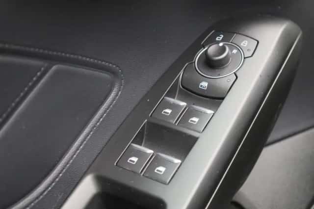 Ford Focus (2023) thumbnail 25
